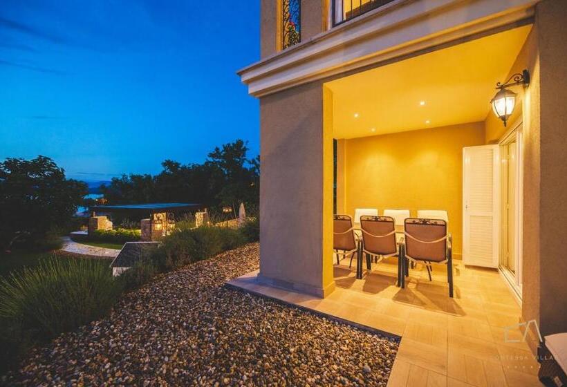 آپارتمان 1 خوابه با تراس, Luxury Apartments Villa Luce