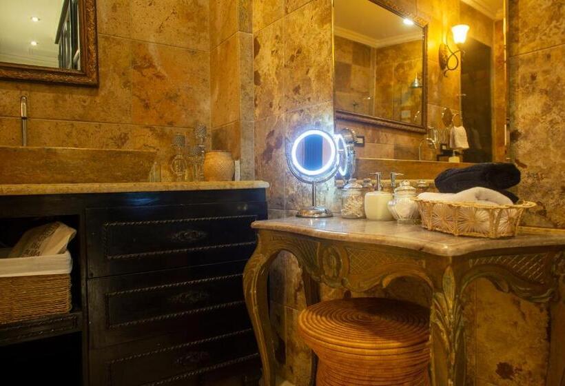 سوییت با چشم‌انداز استخر, Casa De Alba Hotel Boutique