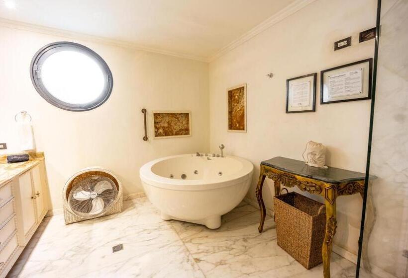 سوییت لوکس, Casa De Alba Hotel Boutique