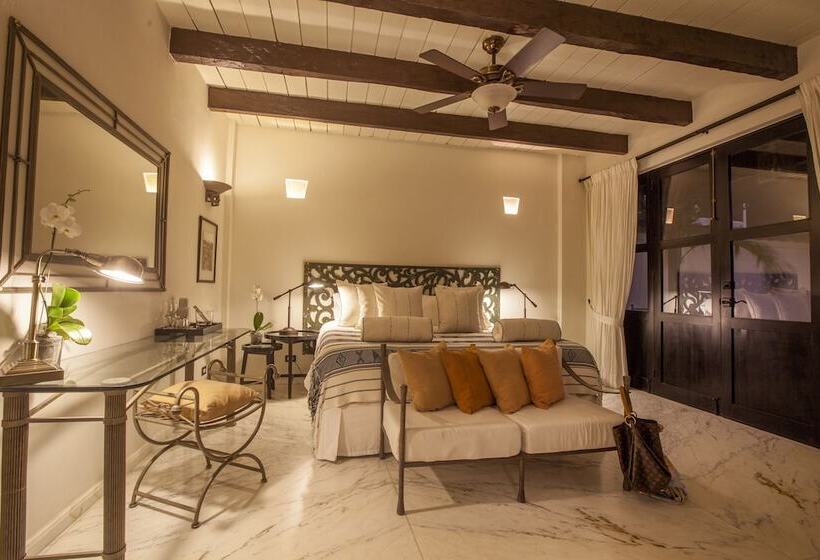 سوییت با چشم‌انداز استخر, Casa De Alba Hotel Boutique