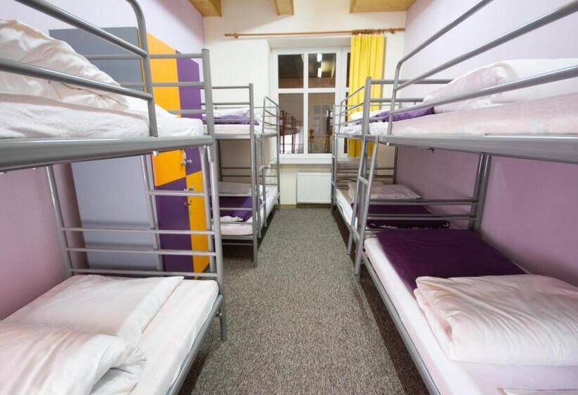 Кровать в Общей Комнате, 3 Bros' Hostel Cieszyn