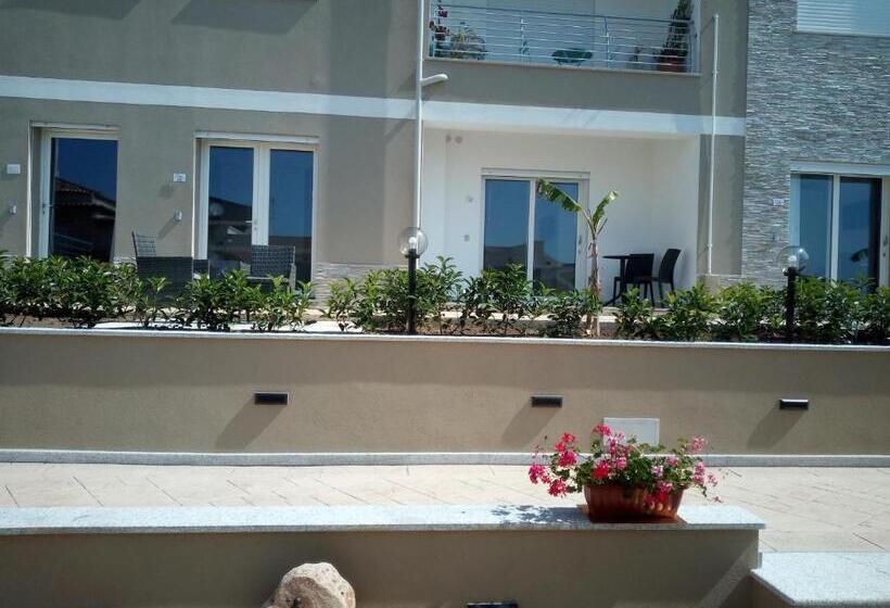 Номер Стандарт Вид на Сад, Residenza Kalios