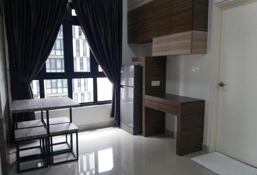 Студия Стандарт, Ezzyhome Medini