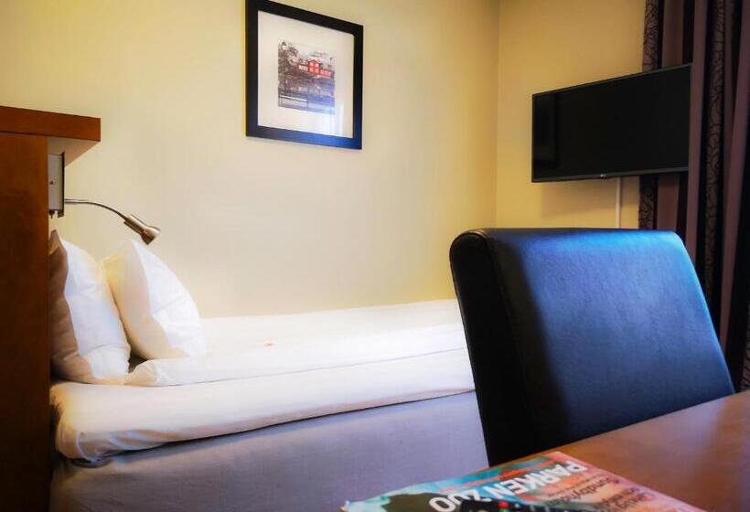 Номер Стандарт Индивидуальный, Best Western Plaza
