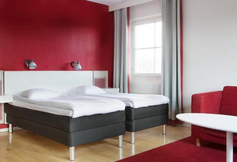 اتاق اجرایی, Comfort Hotel Arctic