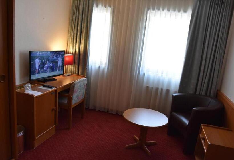 Номер Стандарт Индивидуальный, Hôtel Des Trois Rois