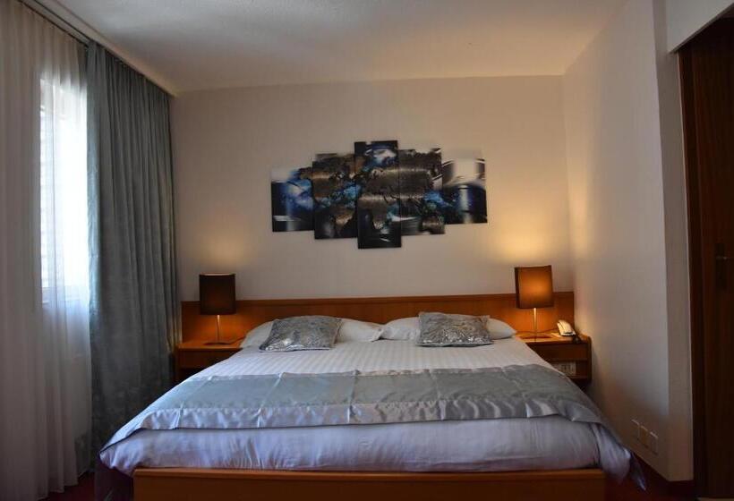 Номер Superior, Hôtel Des Trois Rois