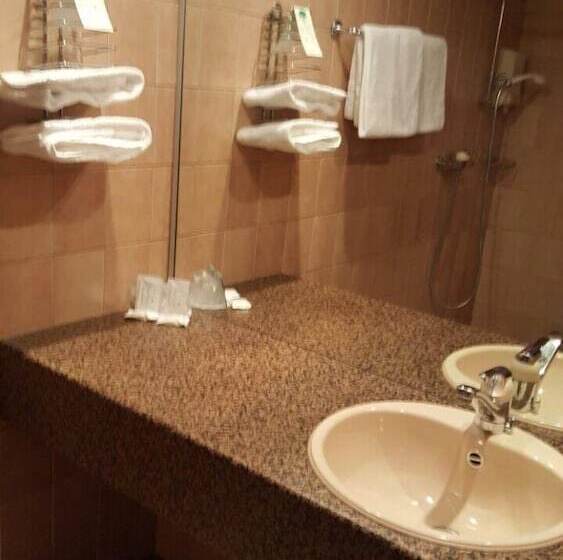 Номер Стандарт, Hôtel Des Trois Rois