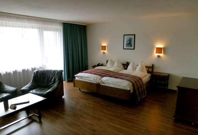 سوئیت خانواده 2 خوابه, Regina Terme