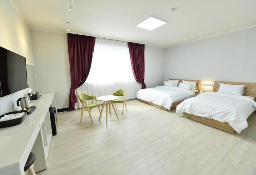 Quarto Deluxe, Gwangju Tourist