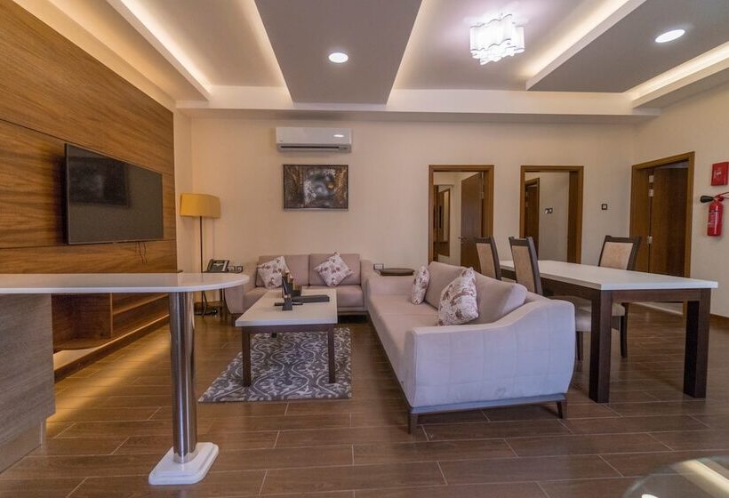 کلبه ییلاقی, Belad Bont Resort