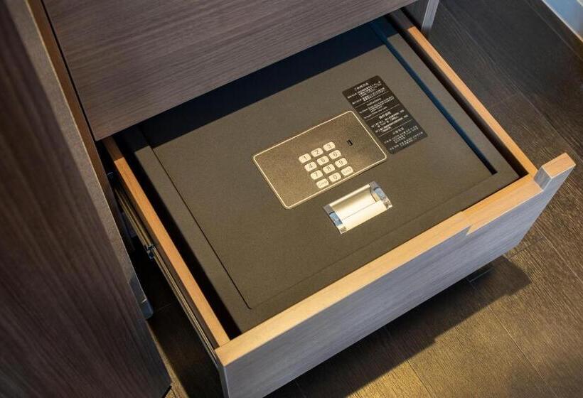 Номер Премиум, Karaksa Hotel Grande Shin Osaka Tower