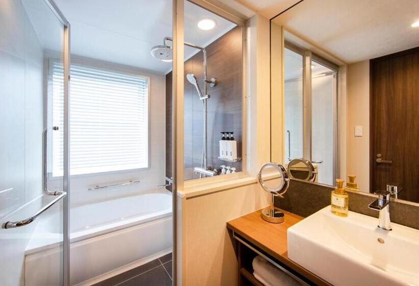 Королевский Номер, Karaksa Hotel Grande Shin Osaka Tower