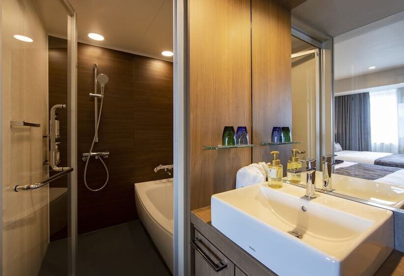 Номер Премиум, Karaksa Hotel Grande Shin Osaka Tower