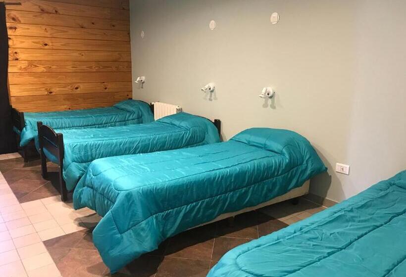 تختخواب در اتاق مشترک, Folk Suites