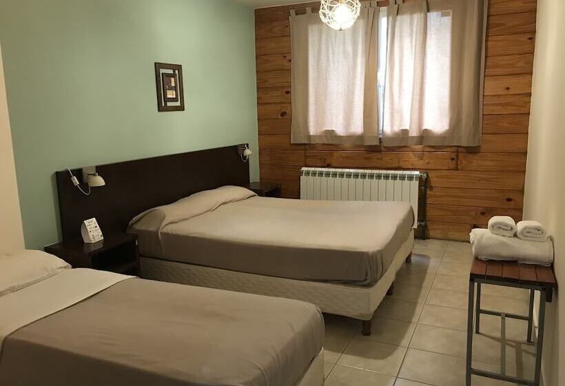 اتاق سوپریور سه تخته, Folk Suites