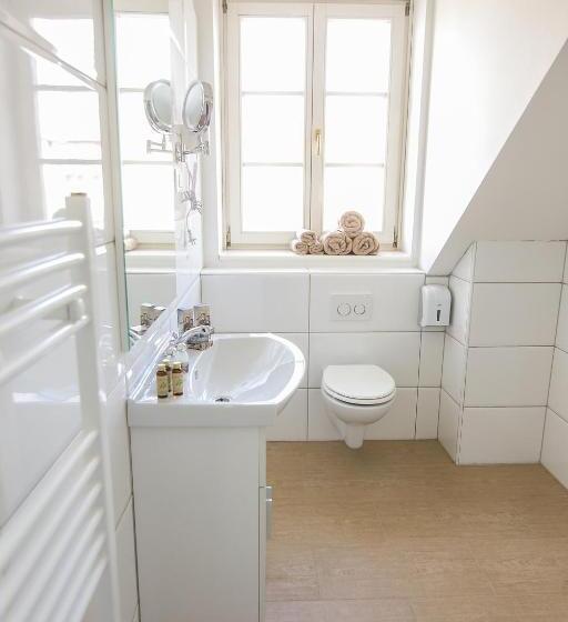 اتاق استاندارد چهار تخته, Vila Katrca