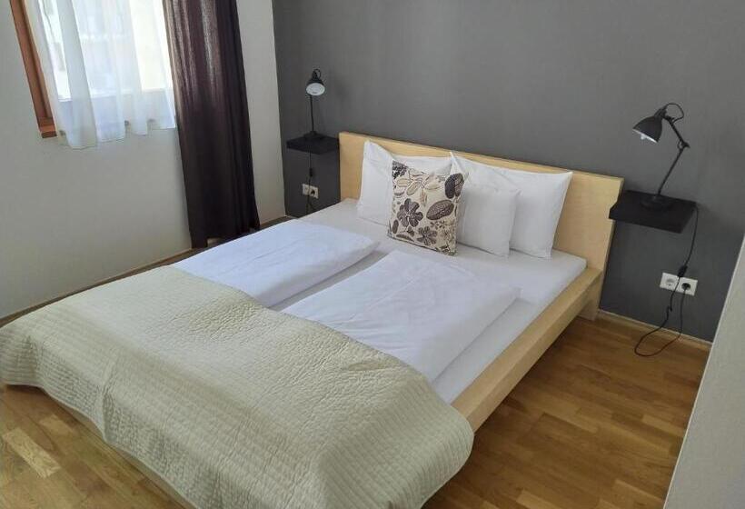سوئیت 2 خوابه, Vagabond Downtown