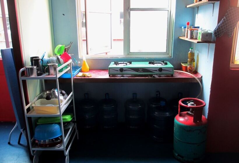 اتاق خانوادگی, Sandakan Backpackers Hostel