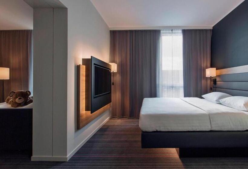 Семейный Номер, Moxy Copenhagen Sydhavnen