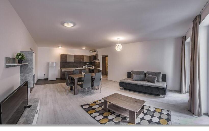 Apartamento 2 Dormitórios, Nova City Apartments
