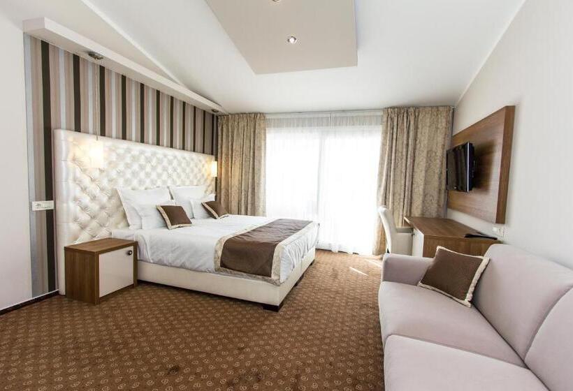 اتاق لوکس با بالکن و چشم‌انداز دریا, Rooms Nadia
