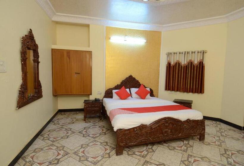 트리플 클래식 룸, Rani Bagh By Oyo Rooms