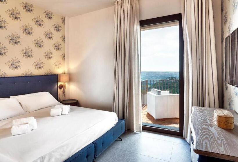 اتاق لوکس با بالکن, Relais Chiaramonte
