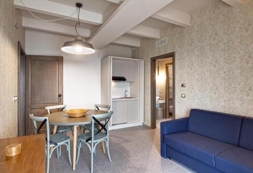 اتاق لوکس با بالکن, Relais Chiaramonte