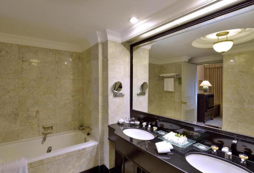 Junior Suite, Evergreen Laurel Hotel Bangkok
