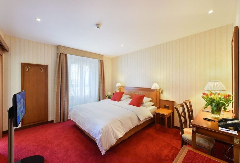 اتاق اکونومی, Golf Hotel René Capt