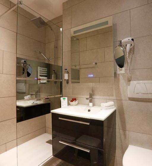 Superior Single Room, Montbrillant