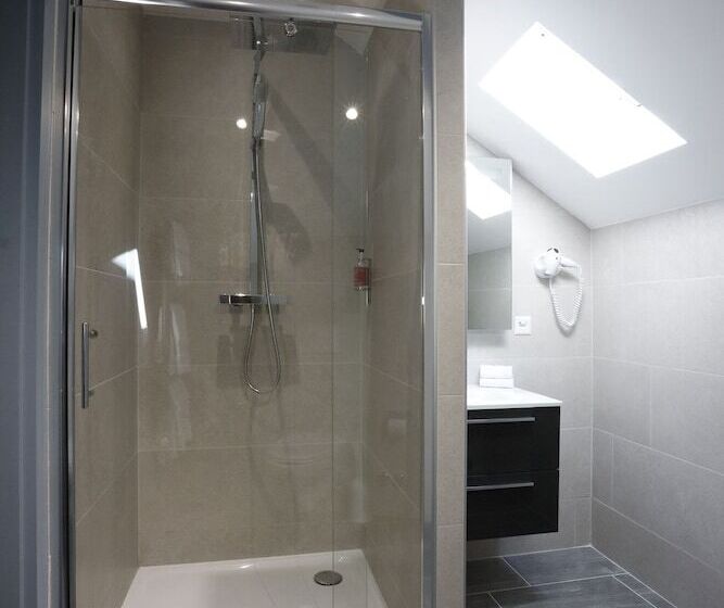 Superior Single Room, Montbrillant