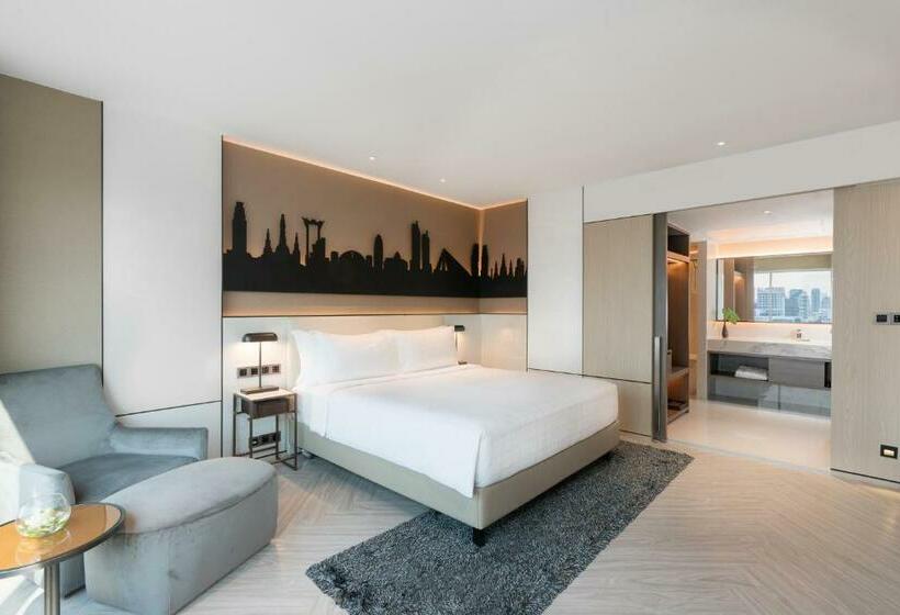 سوییت اجرایی, Pathumwan Princess Hotel   Sha Extra Plus Certified