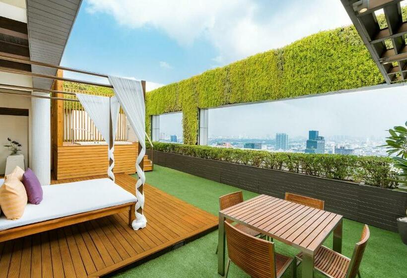 سوییت اجرایی, Pathumwan Princess Hotel   Sha Extra Plus Certified