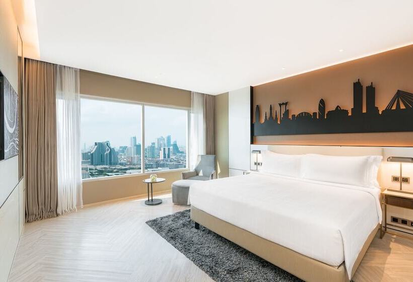 سوییت اجرایی, Pathumwan Princess Hotel   Sha Extra Plus Certified