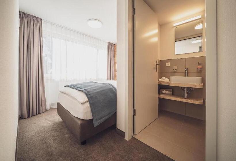 اتاق استاندارد یک نفره, Strela By Mountain Hotels
