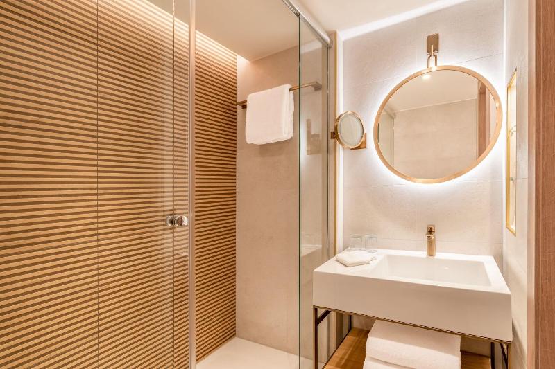 اتاق سوپریور با تخت بزرگ, Zurich Marriott