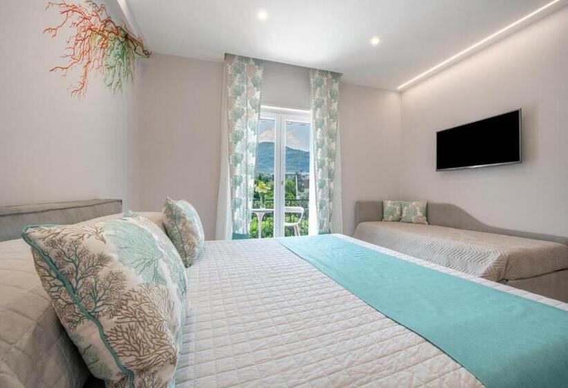 اتاق سوپریور سه تخته, Cioffi Sorrento Rooms