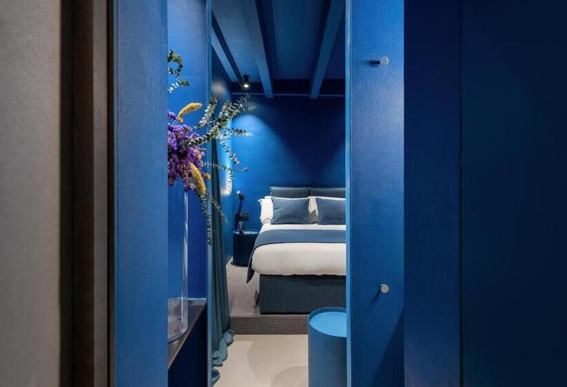 اتاق استاندارد, Elysium Suites Collection
