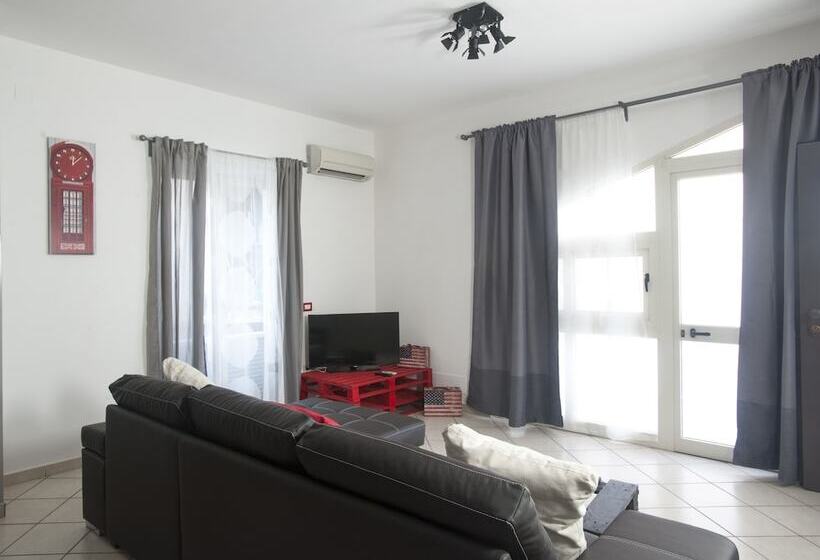 سوییت لوکس, City Pompei Accommodations
