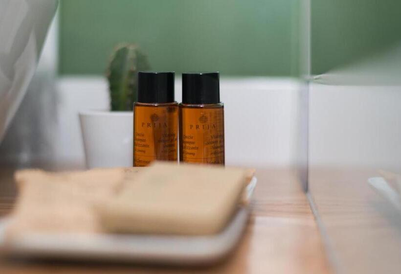 اتاق استاندارد با بالکن, Sorrento Stylish Rooms