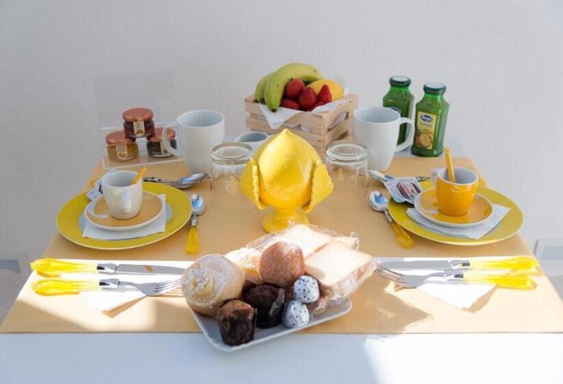 اتاق استاندارد با بالکن, Sorrento Stylish Rooms