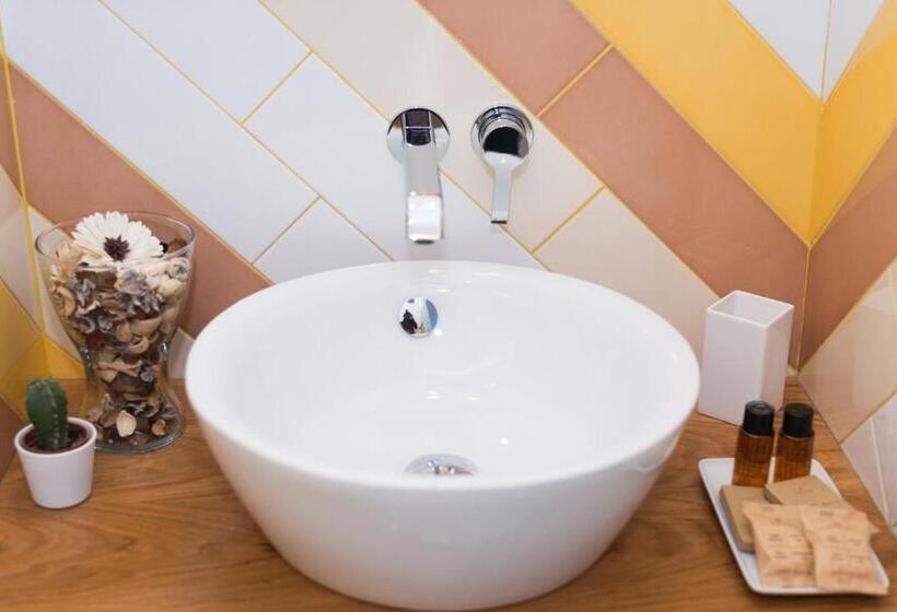 اتاق استاندارد با بالکن, Sorrento Stylish Rooms