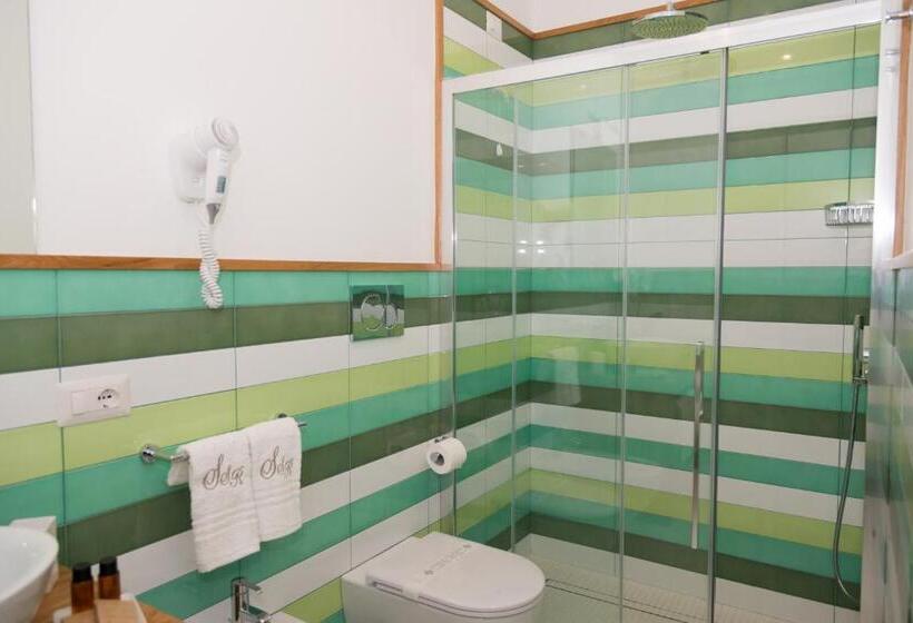 اتاق استاندارد, Sorrento Stylish Rooms