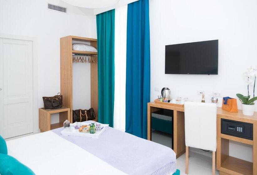 اتاق لوکس با بالکن, Sorrento Stylish Rooms