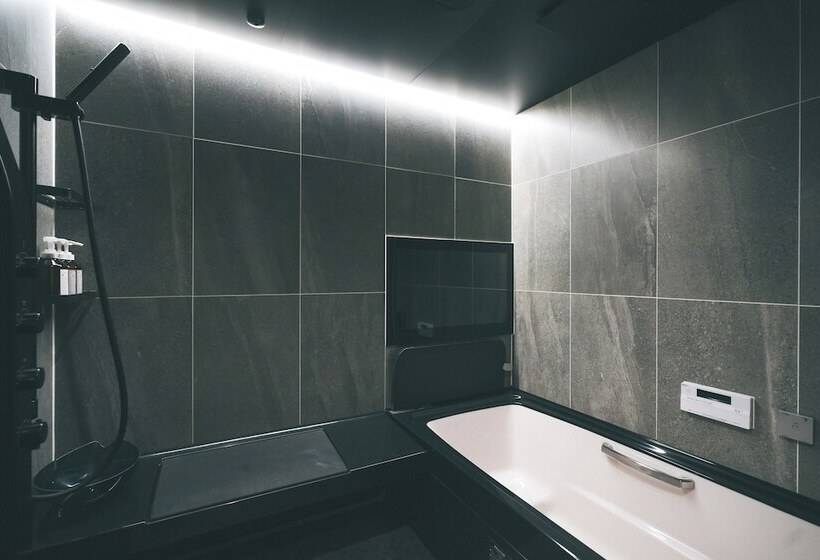 سوئیت با بالکن, Anchor Hotel Fukuyama