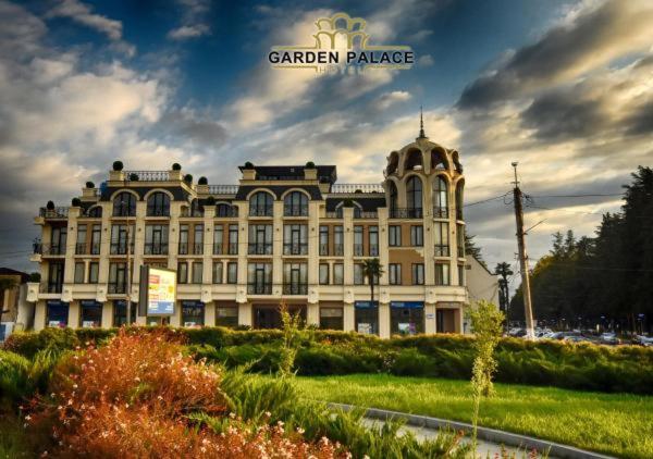 اتاق استاندارد با چشم‌انداز باغ, Garden Palace