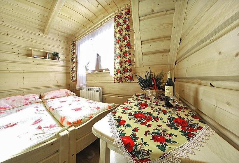 Quarto Quádruplo Estandar, Willa U Gałów
