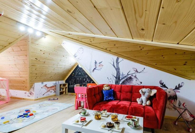 Quarto Triplo Deluxe, Willa U Gałów